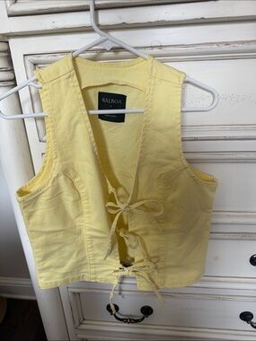 Balboa Yellow Lace-Up Cotton Crop Top